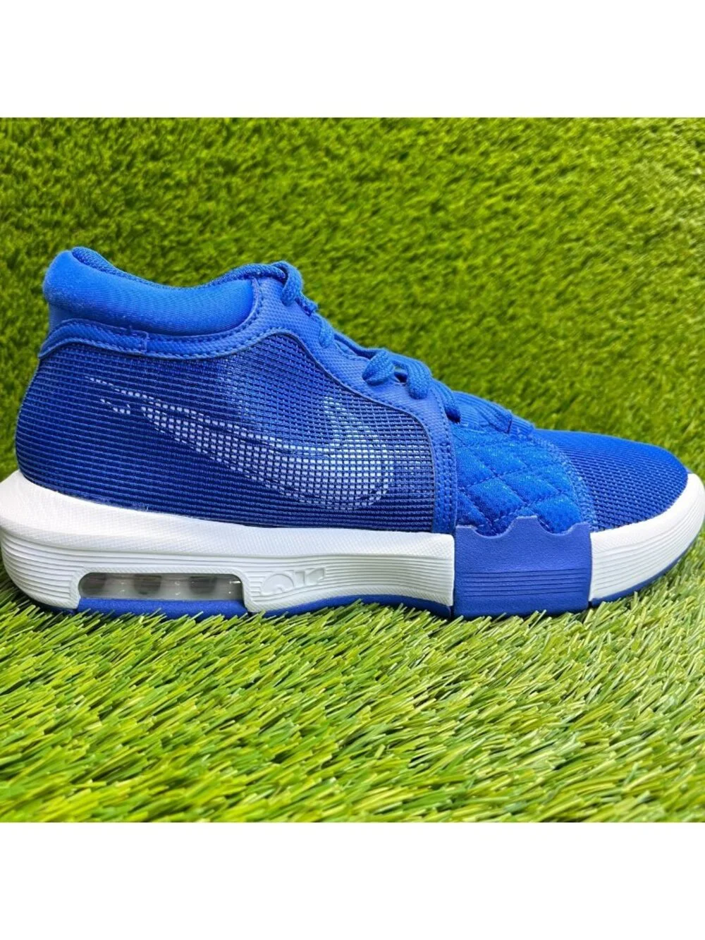 Nike Lebron Witness 8 TB Mens Size 9.5 Blue Athletic Basketball Shoes Sneakers